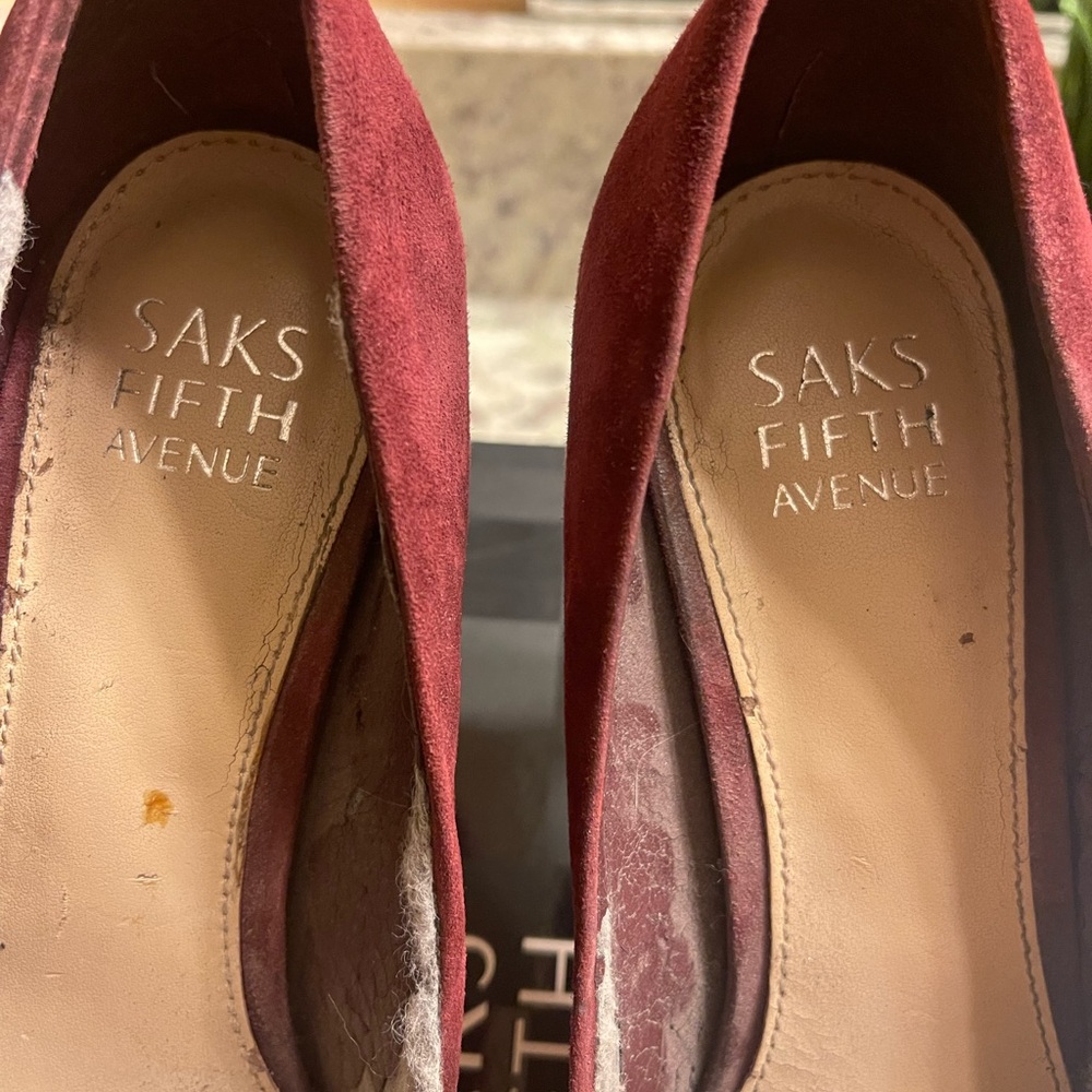 FREE! Saks Fifth Avenue Red Heels - FREE With any purchase! - Picture 6 of 10